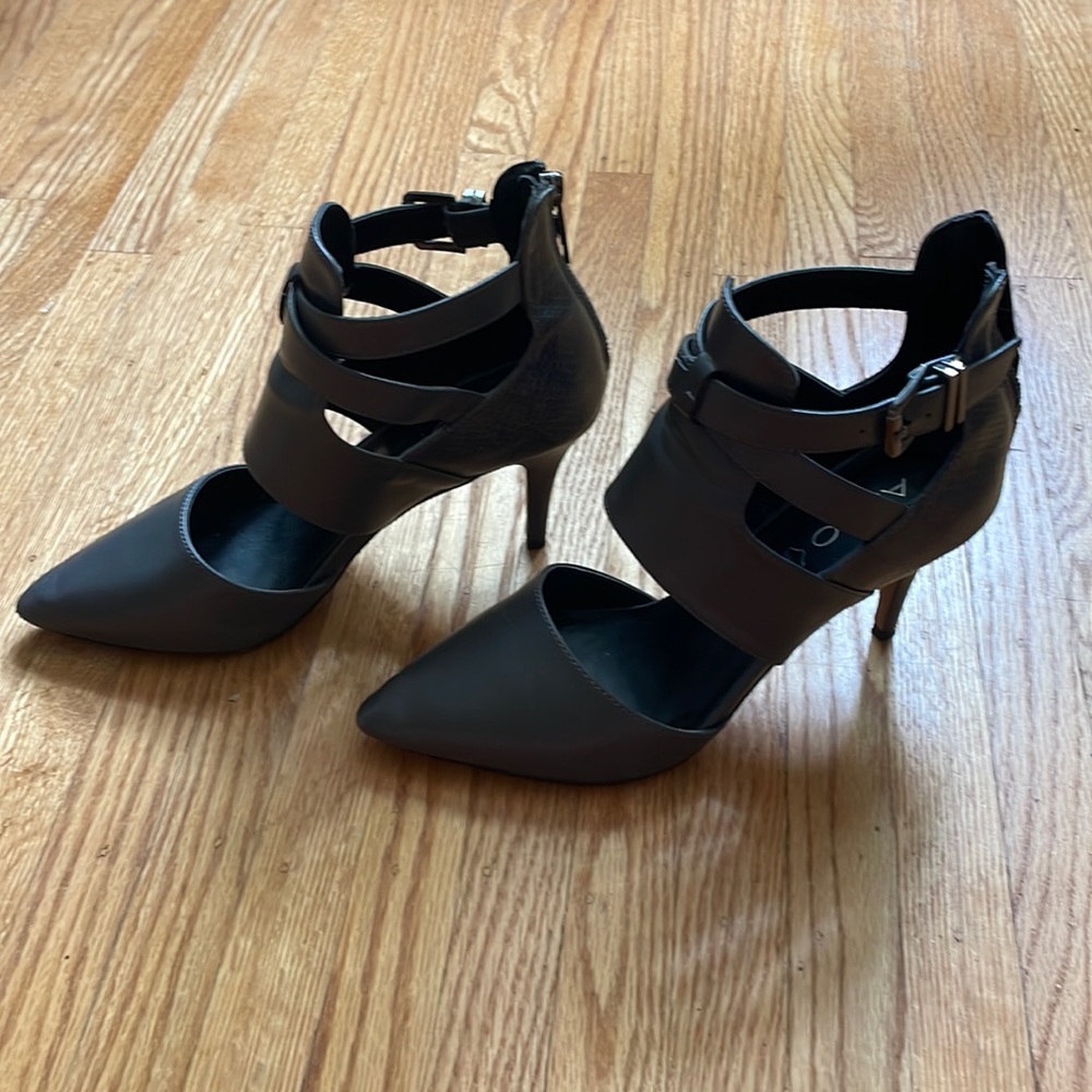 Aldo | Grey Kitten Heels